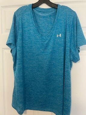 Under Armour Women's Tech V-Neck Tee in Heather Blue Size 3X